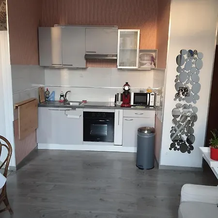 Apart Au Standing - Ambiance Cosy - Dans Un Immeuble De Prestige Du 19eme Siecle - Terrasse Au Rdc - Parking ليل