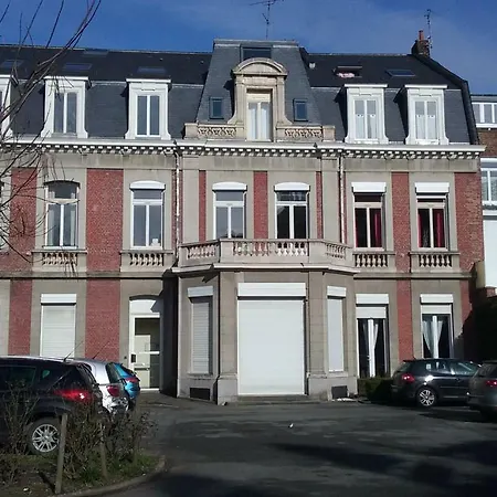 شقة Apart Au Standing - Ambiance Cosy - Dans Un Immeuble De Prestige Du 19eme Siecle - Terrasse Au Rdc - Parking ليل